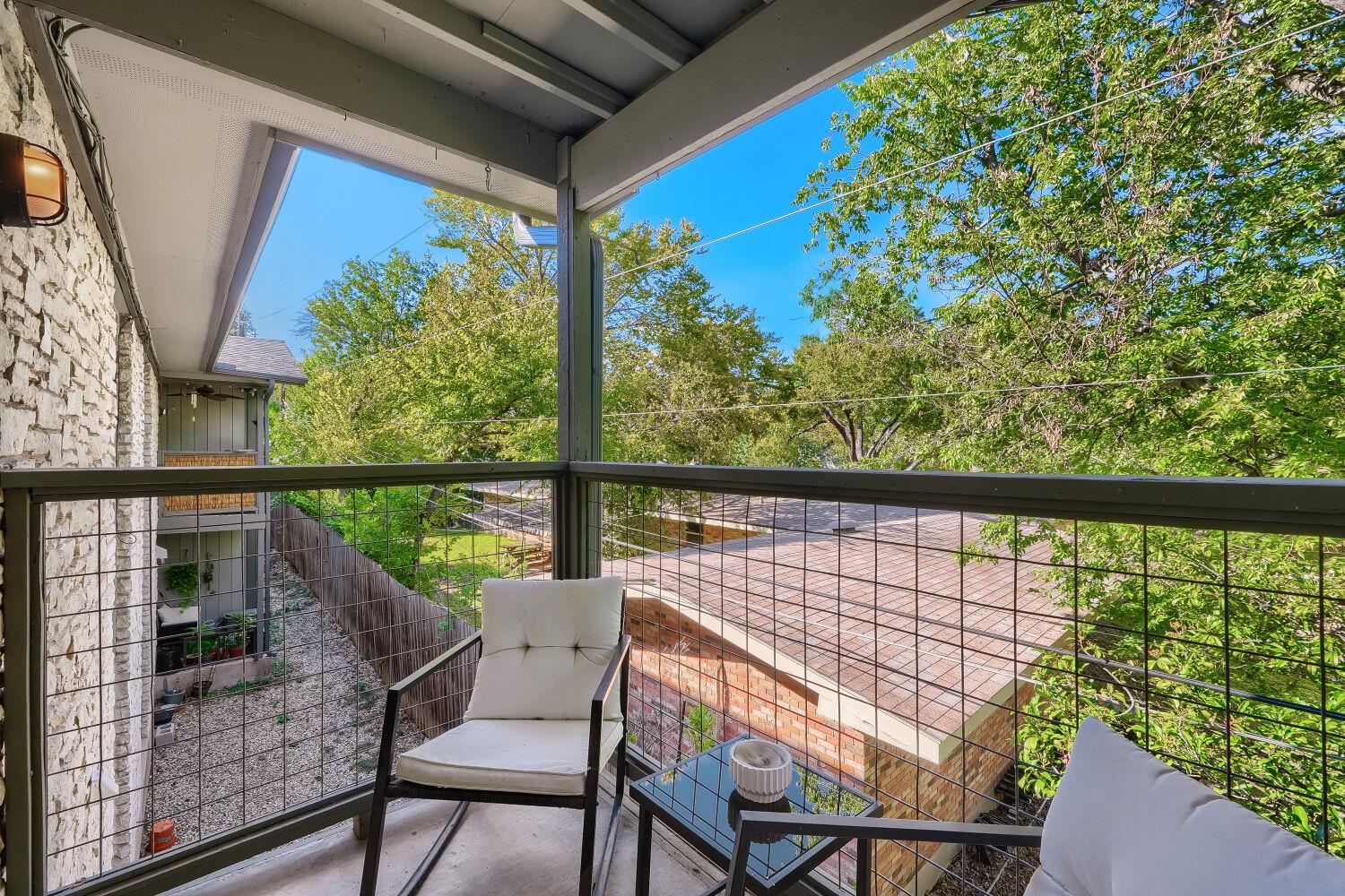 2303 East Side DR # 210, Austin TX 78704