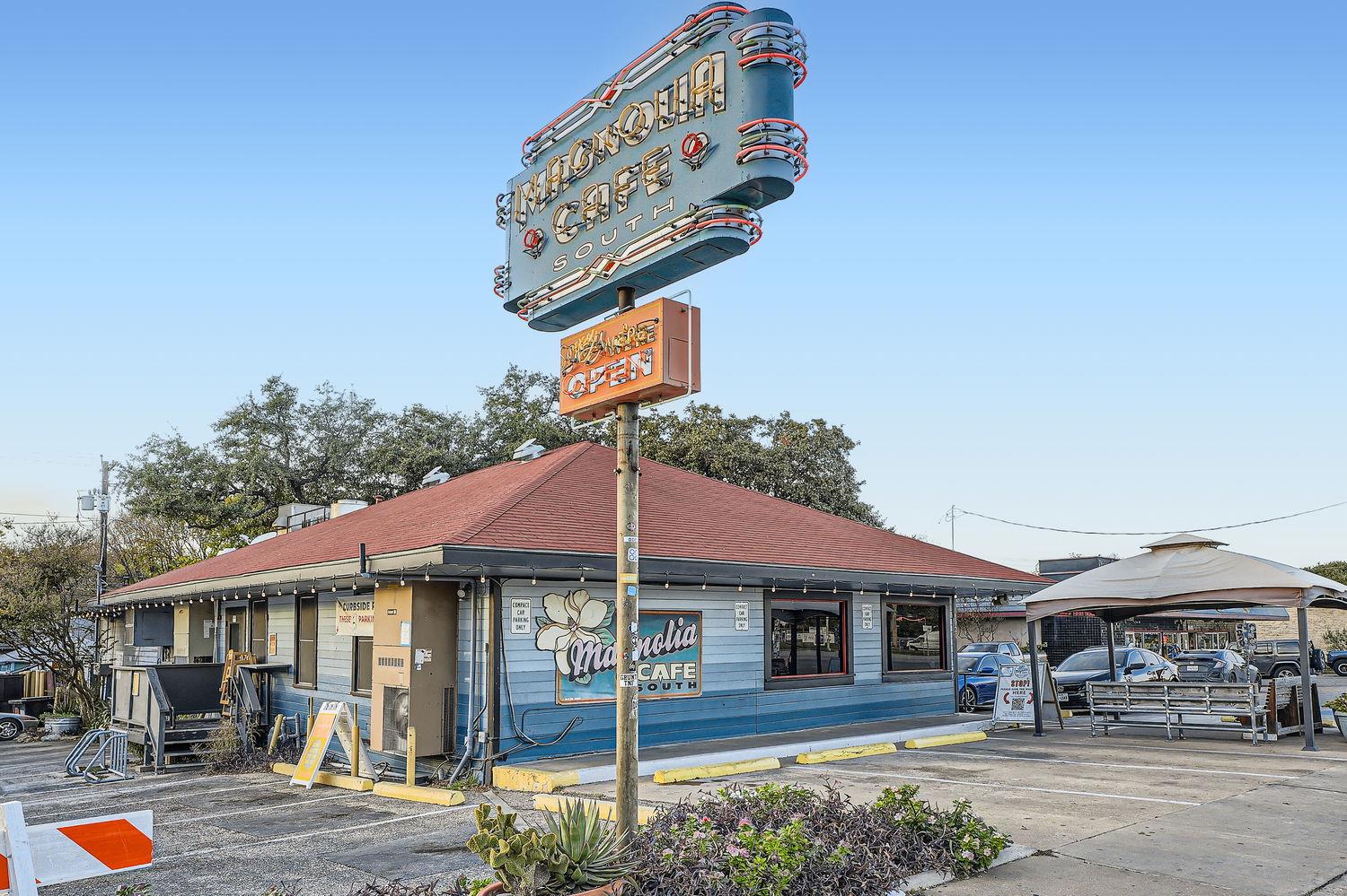 2303 East Side DR # 210, Austin TX 78704
