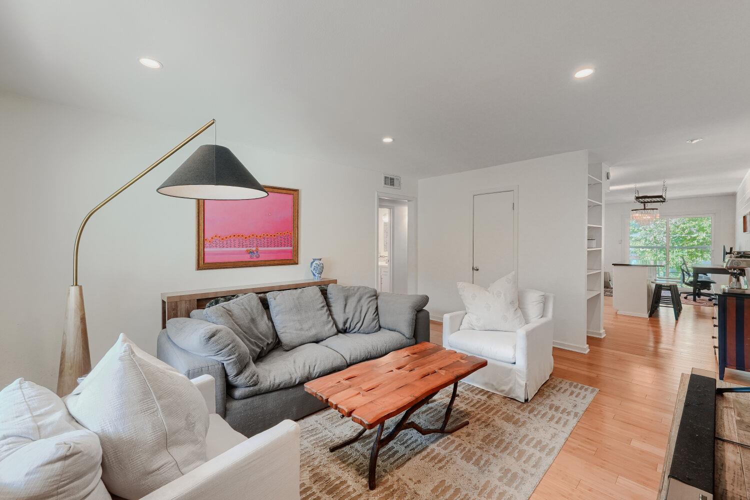 2303 East Side DR # 210, Austin TX 78704