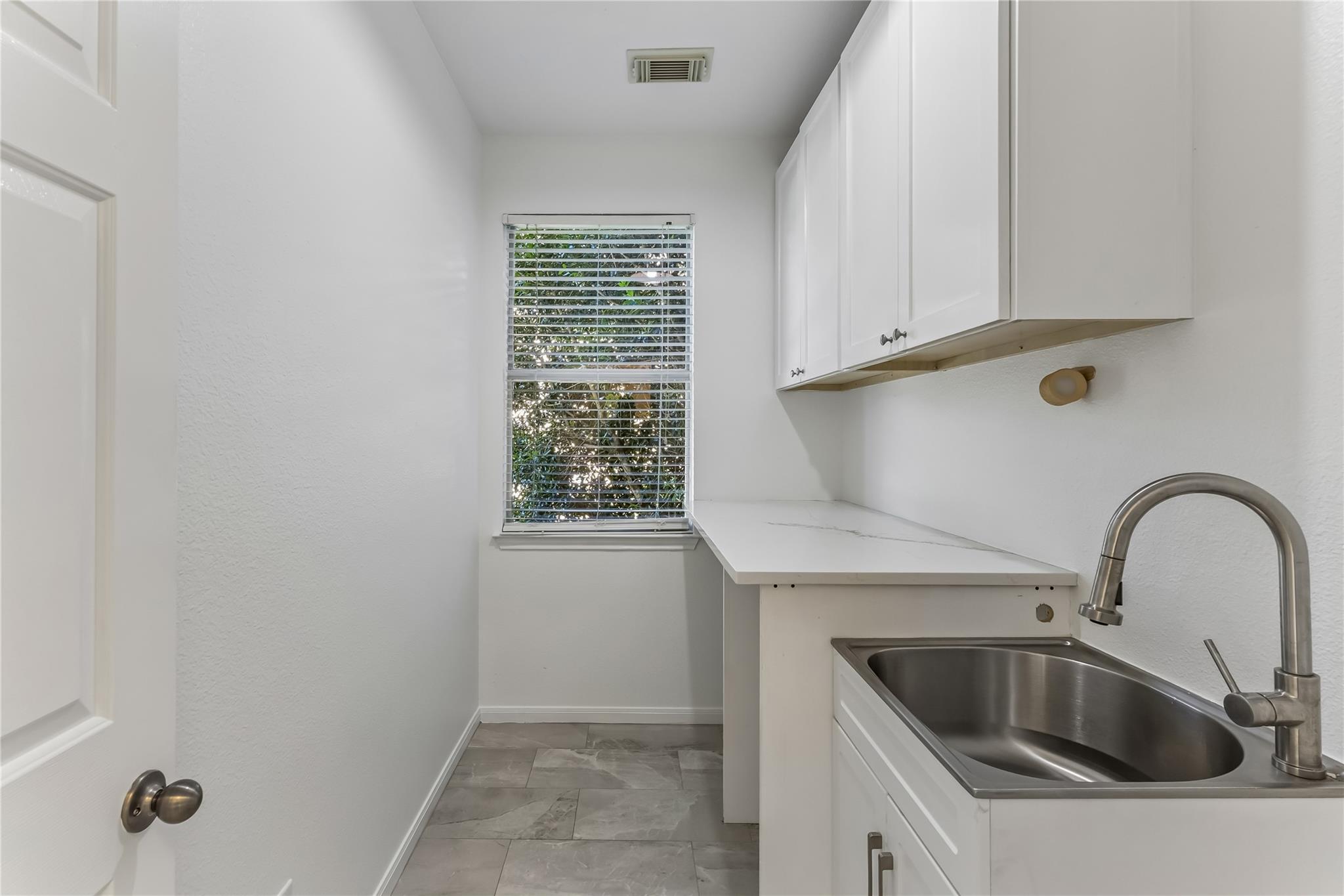 10701 Natick LN, Austin TX 78739