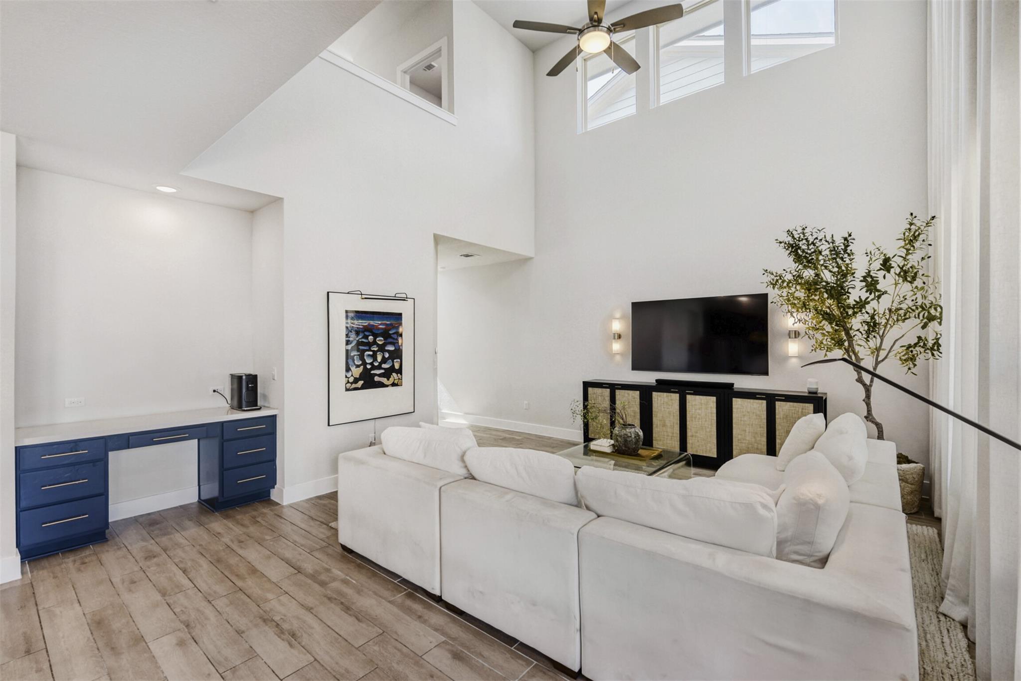 8602 Cottage Rose DR, Austin TX 78744