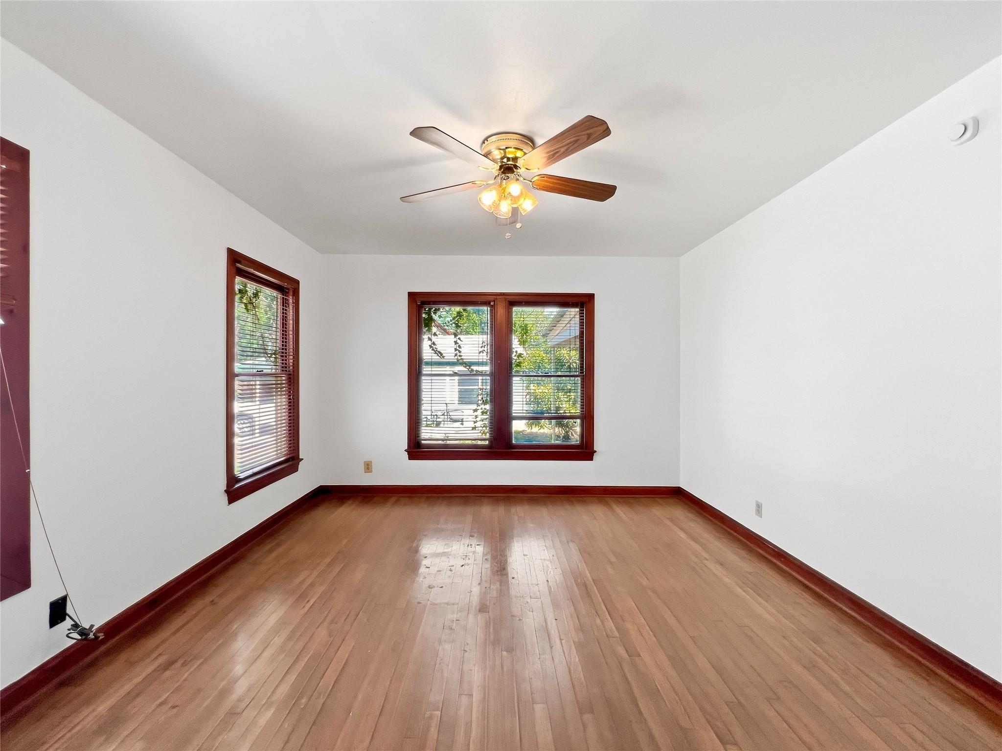 1402 Hillside Ave, Austin TX 78704