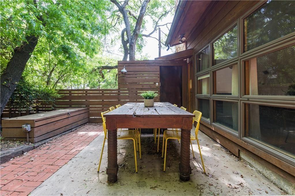 2011 Alameda DR, Austin TX 78704