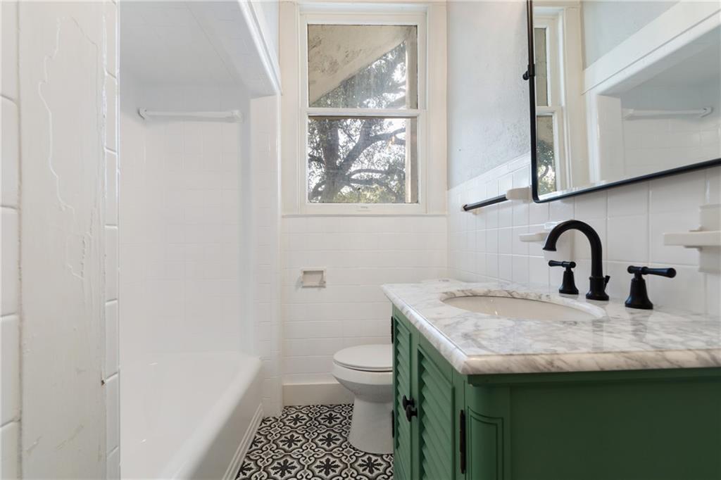 3210 Hampton (A) RD # A, Austin TX 78705