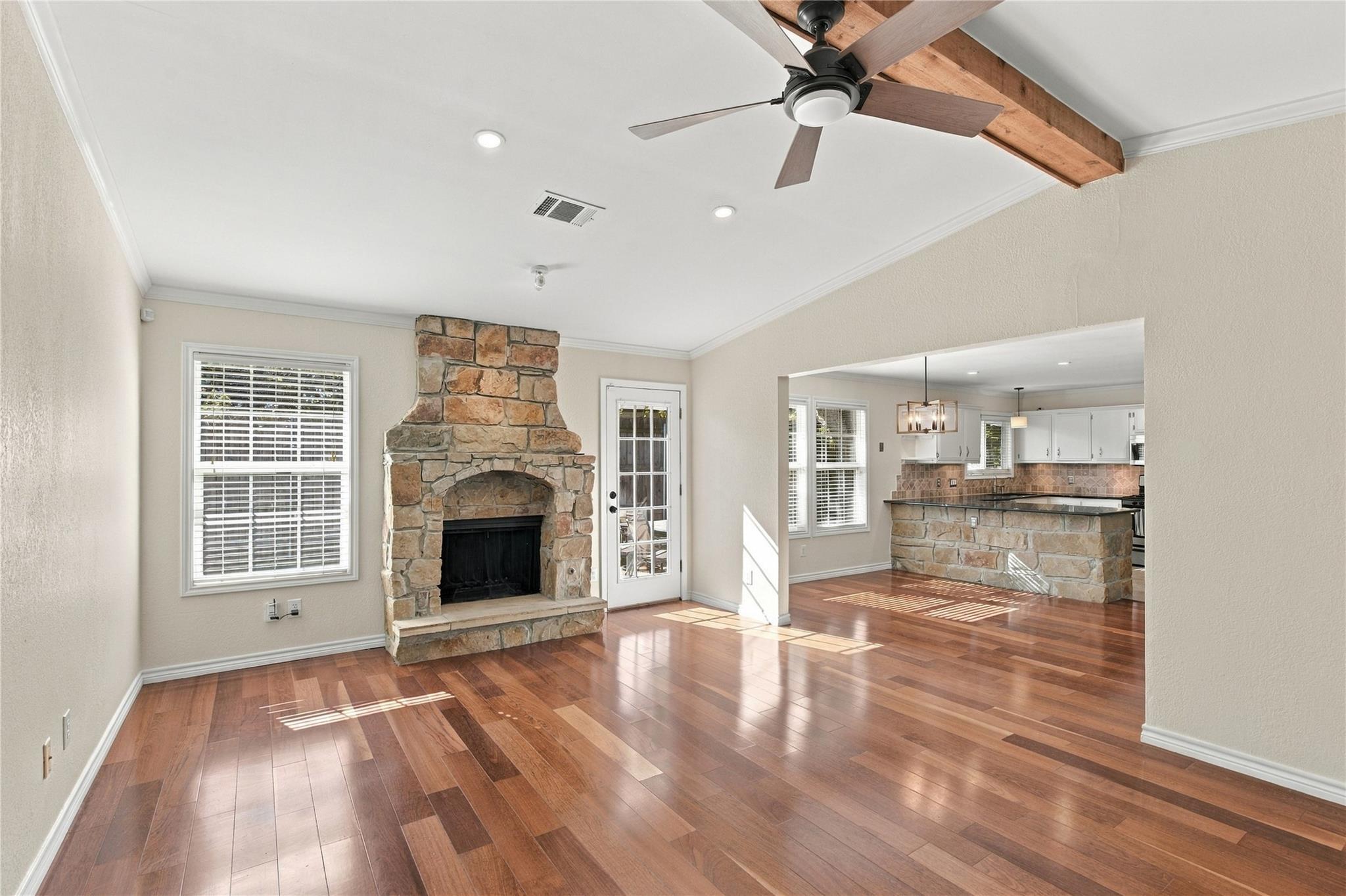 7700 Banpass LN, Austin TX 78736