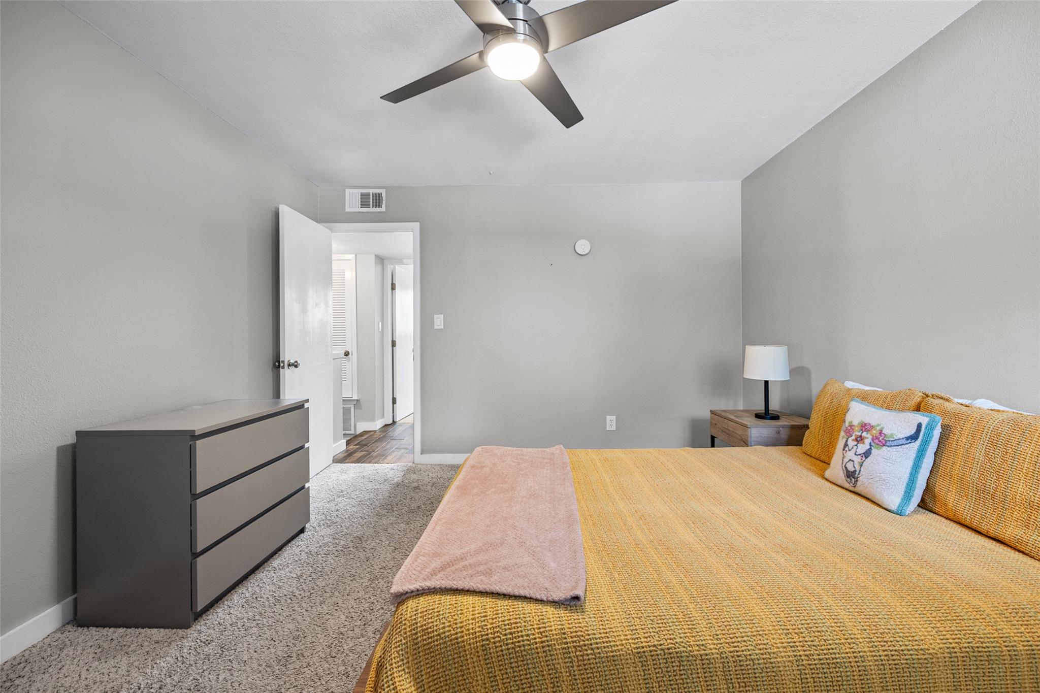 1404 Southport DR # A, Austin TX 78704