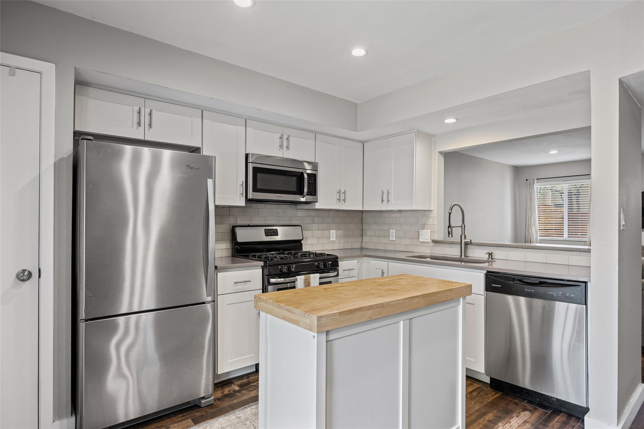 1404 Southport DR # A, Austin TX 78704