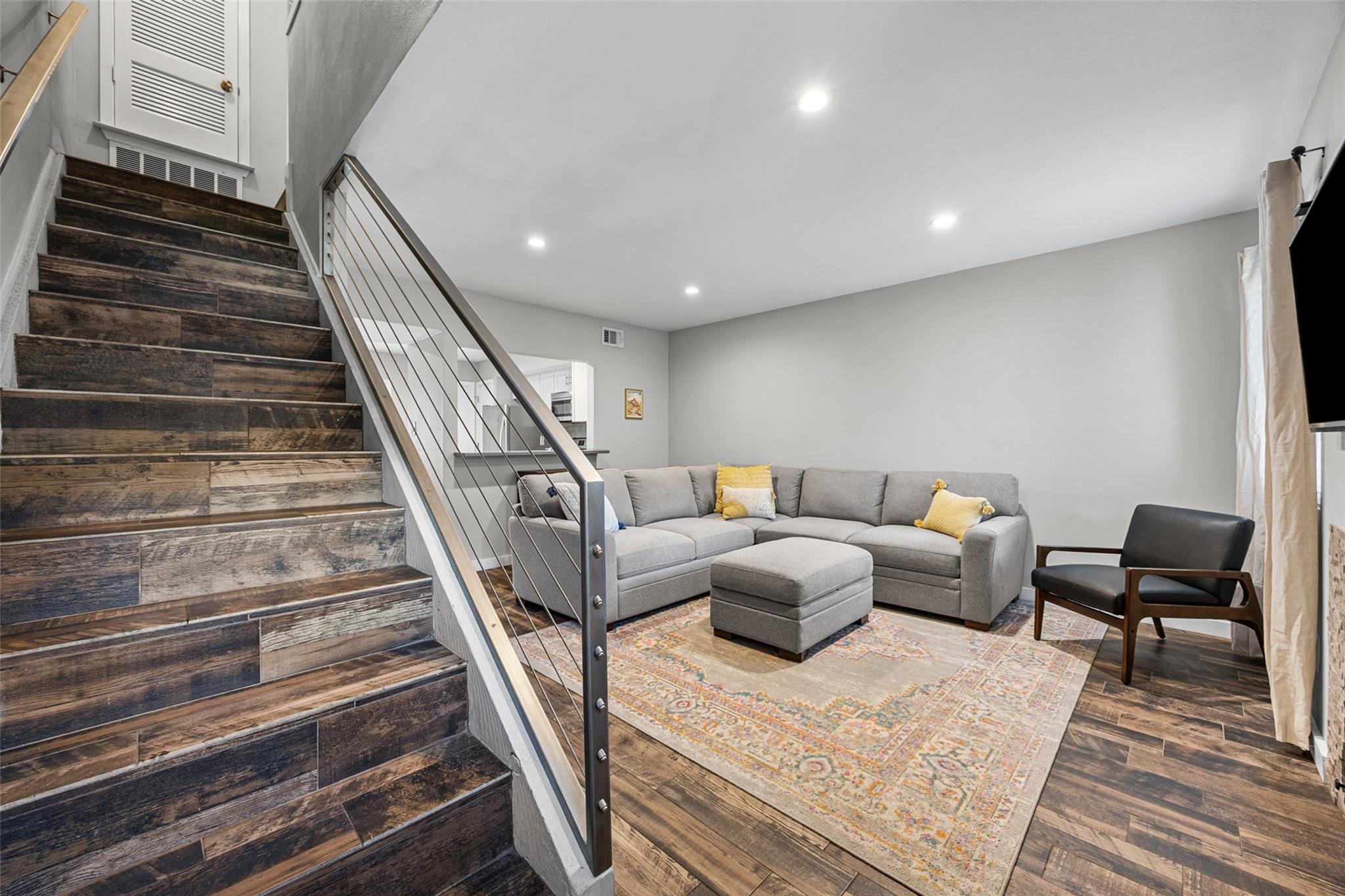 1404 Southport DR # A, Austin TX 78704
