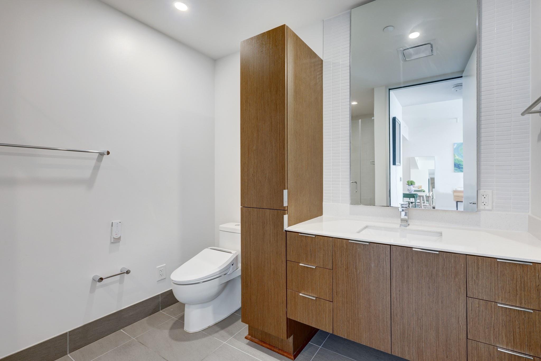 301 West Ave # 1307, Austin TX 78701