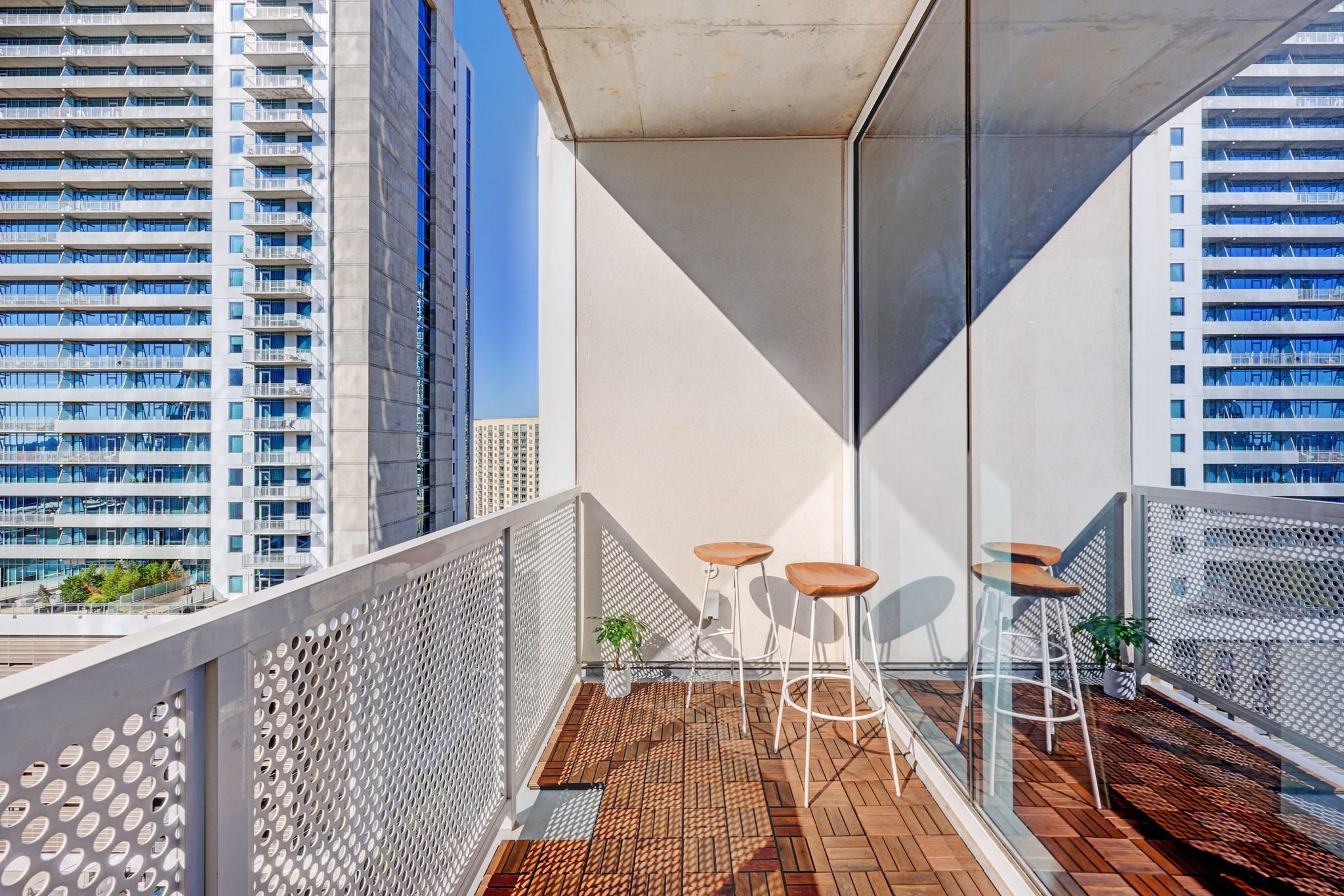 301 West Ave # 1307, Austin TX 78701