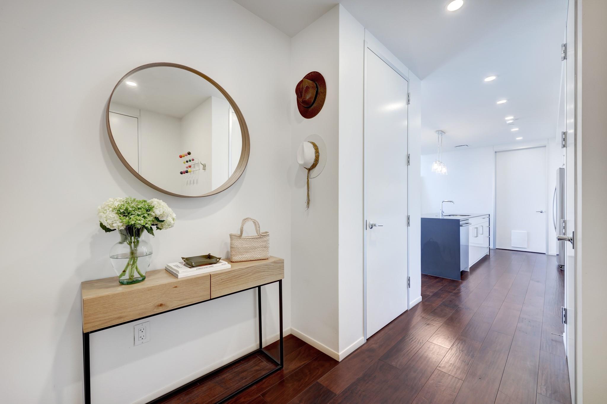 301 West Ave # 1307, Austin TX 78701