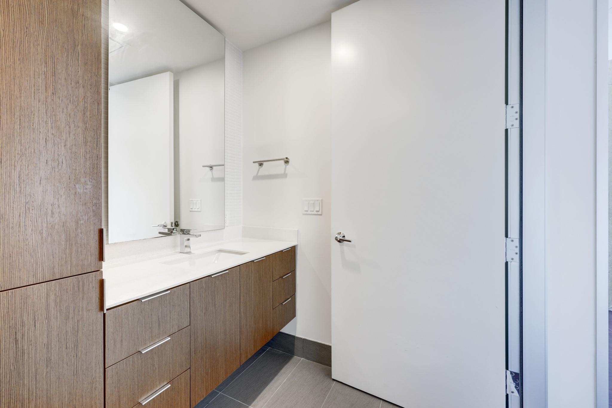 301 West Ave # 1307, Austin TX 78701