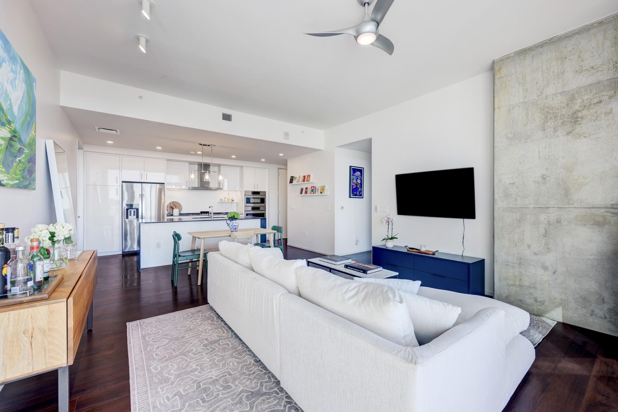 301 West Ave # 1307, Austin TX 78701