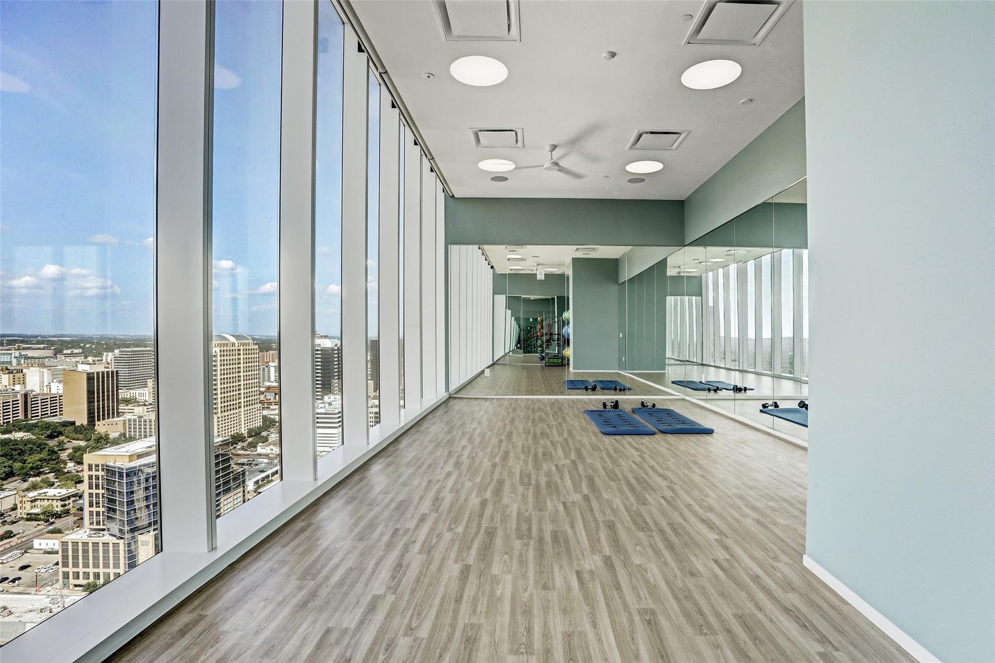 301 West Ave # 1307, Austin TX 78701