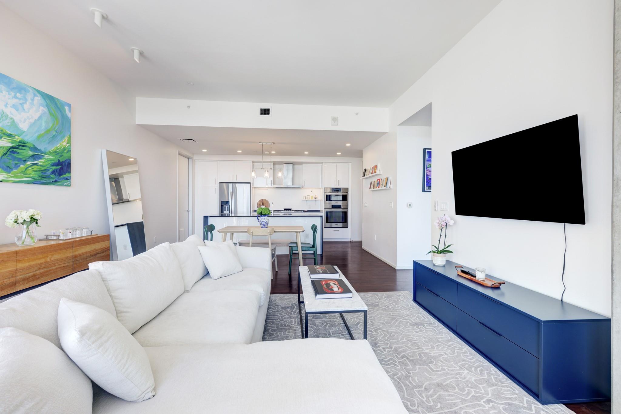 301 West Ave # 1307, Austin TX 78701