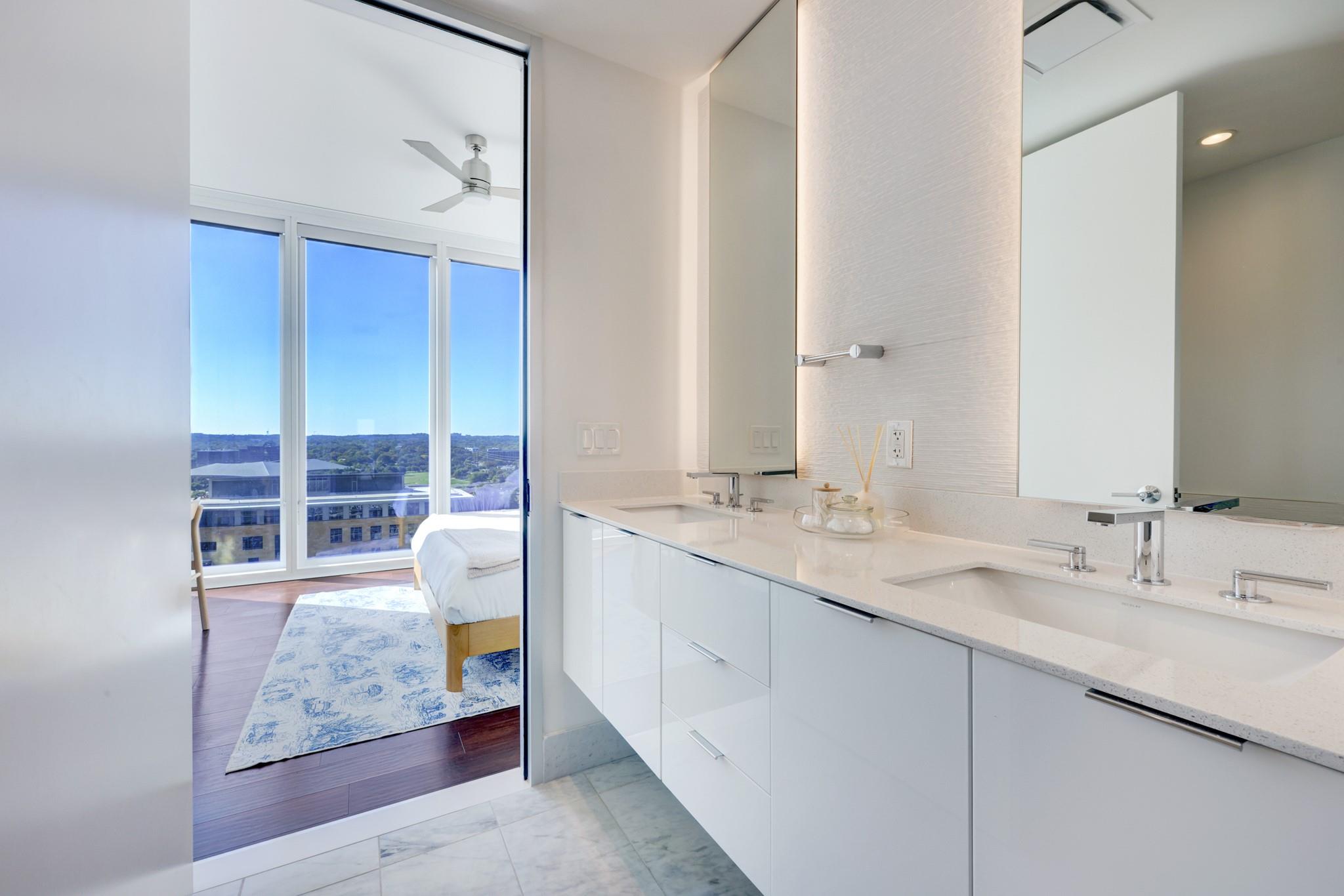 301 West Ave # 1307, Austin TX 78701