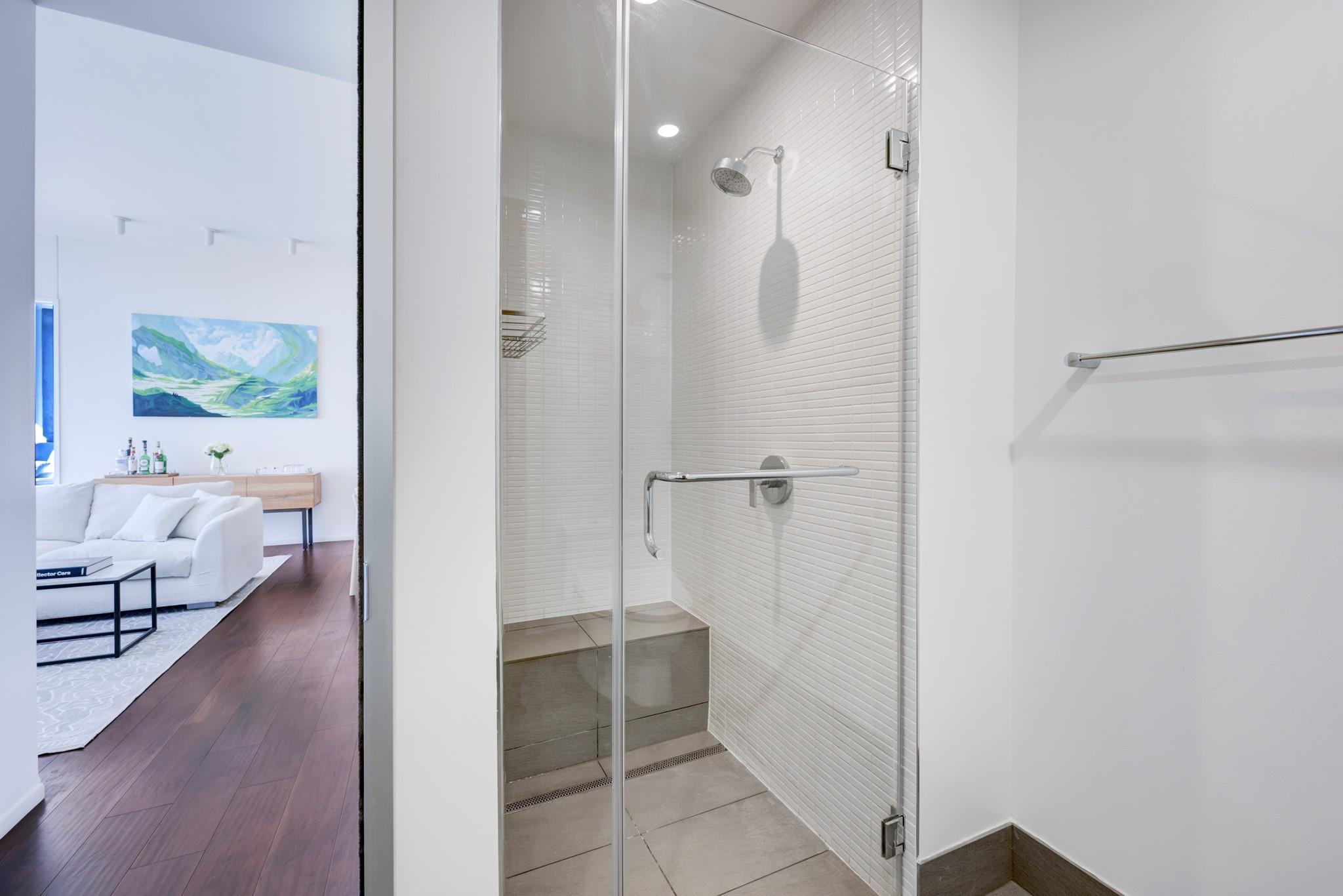 301 West Ave # 1307, Austin TX 78701