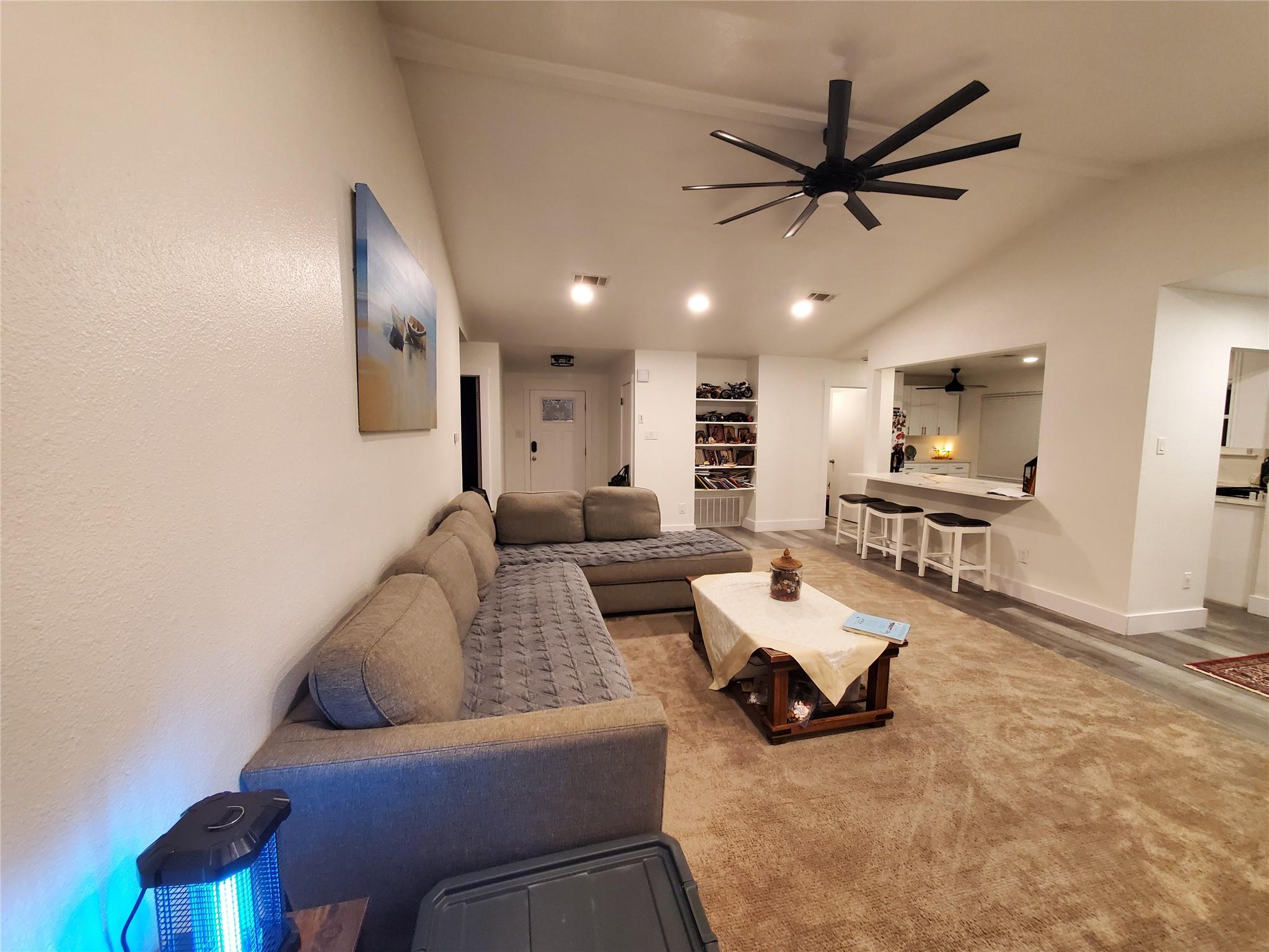 11702 Tanglebriar TRL, Austin TX 78750