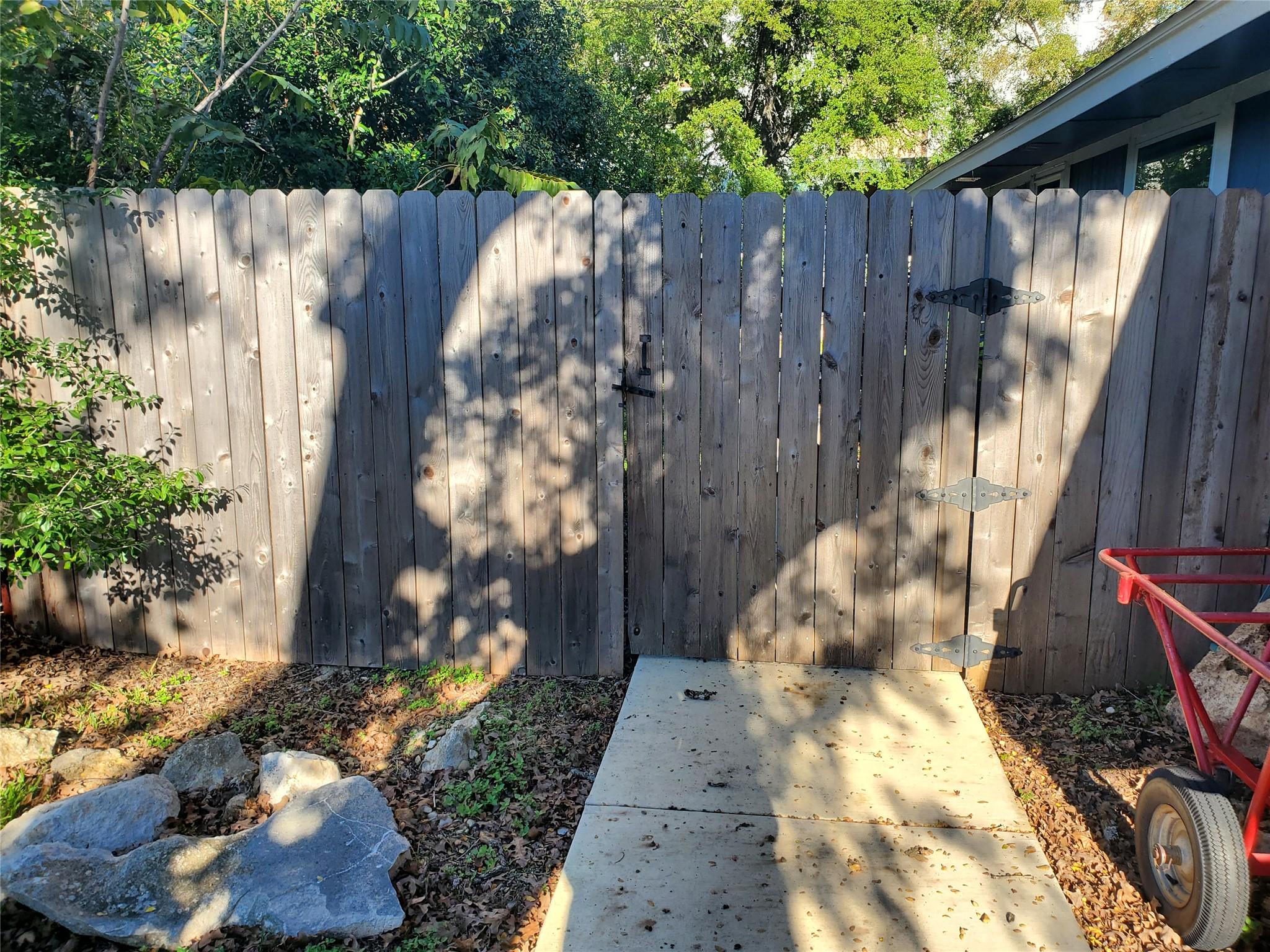 11702 Tanglebriar TRL, Austin TX 78750