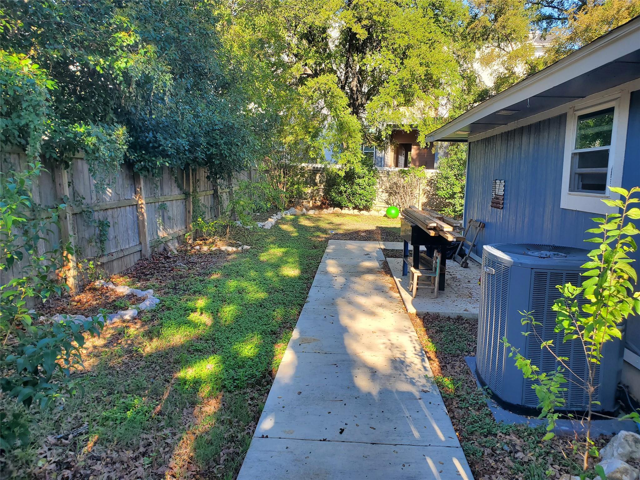 11702 Tanglebriar TRL, Austin TX 78750