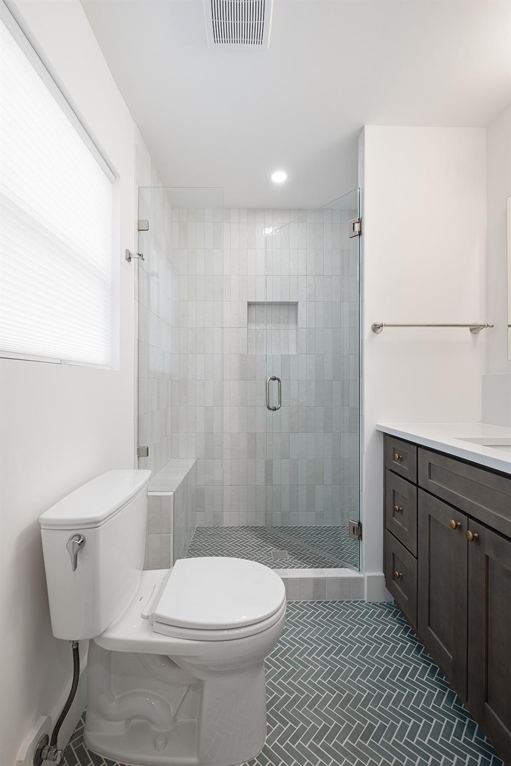 2001 Ohlen RD, Austin TX 78757