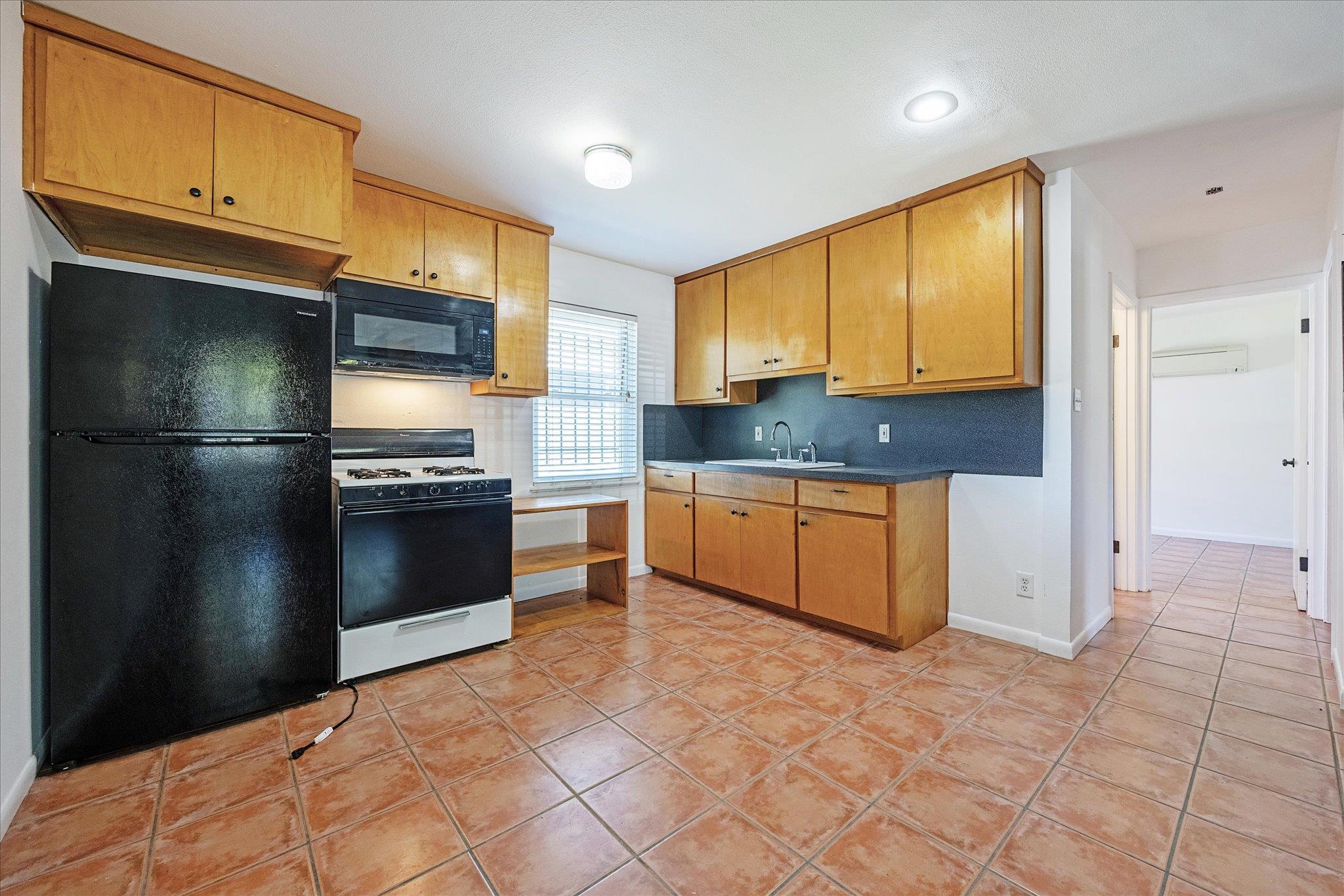 6700 Galindo ST, Austin TX 78741