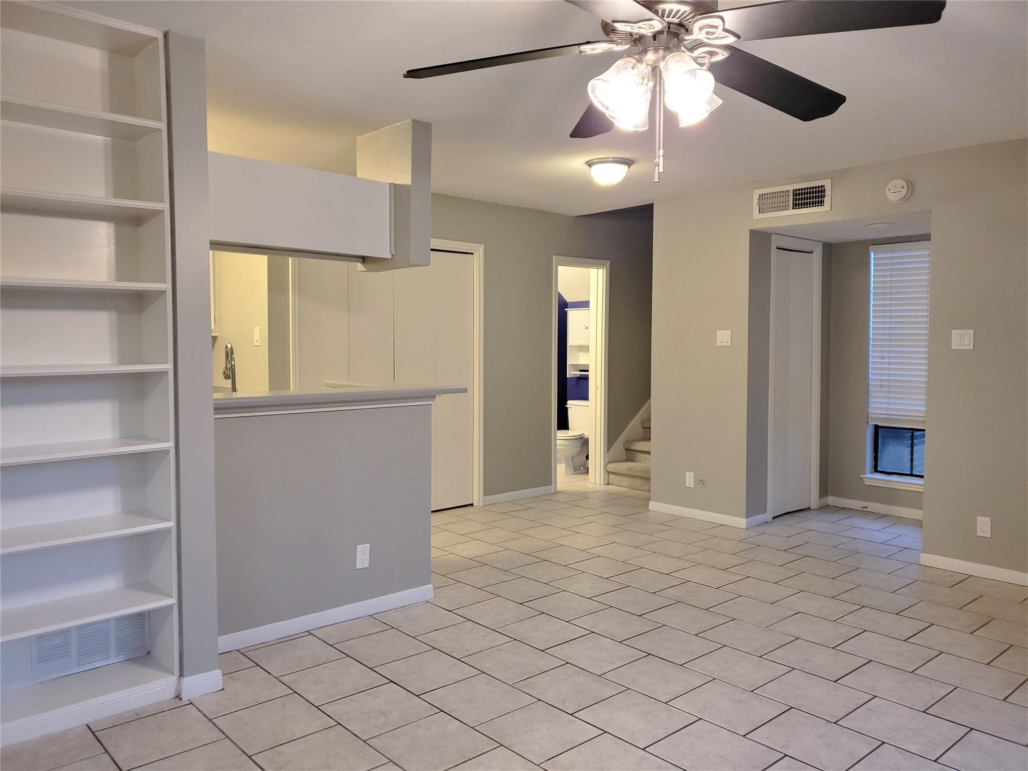 1601 Faro DR # 103, Austin TX 78741