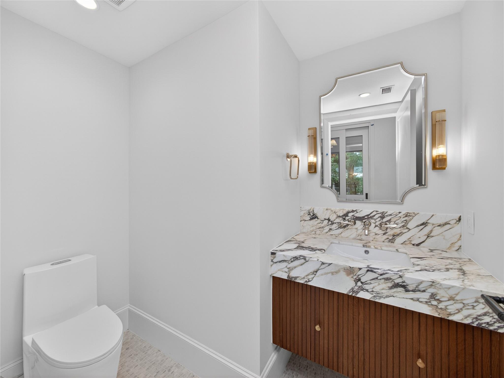5 Scott Crescent, Austin TX 78703