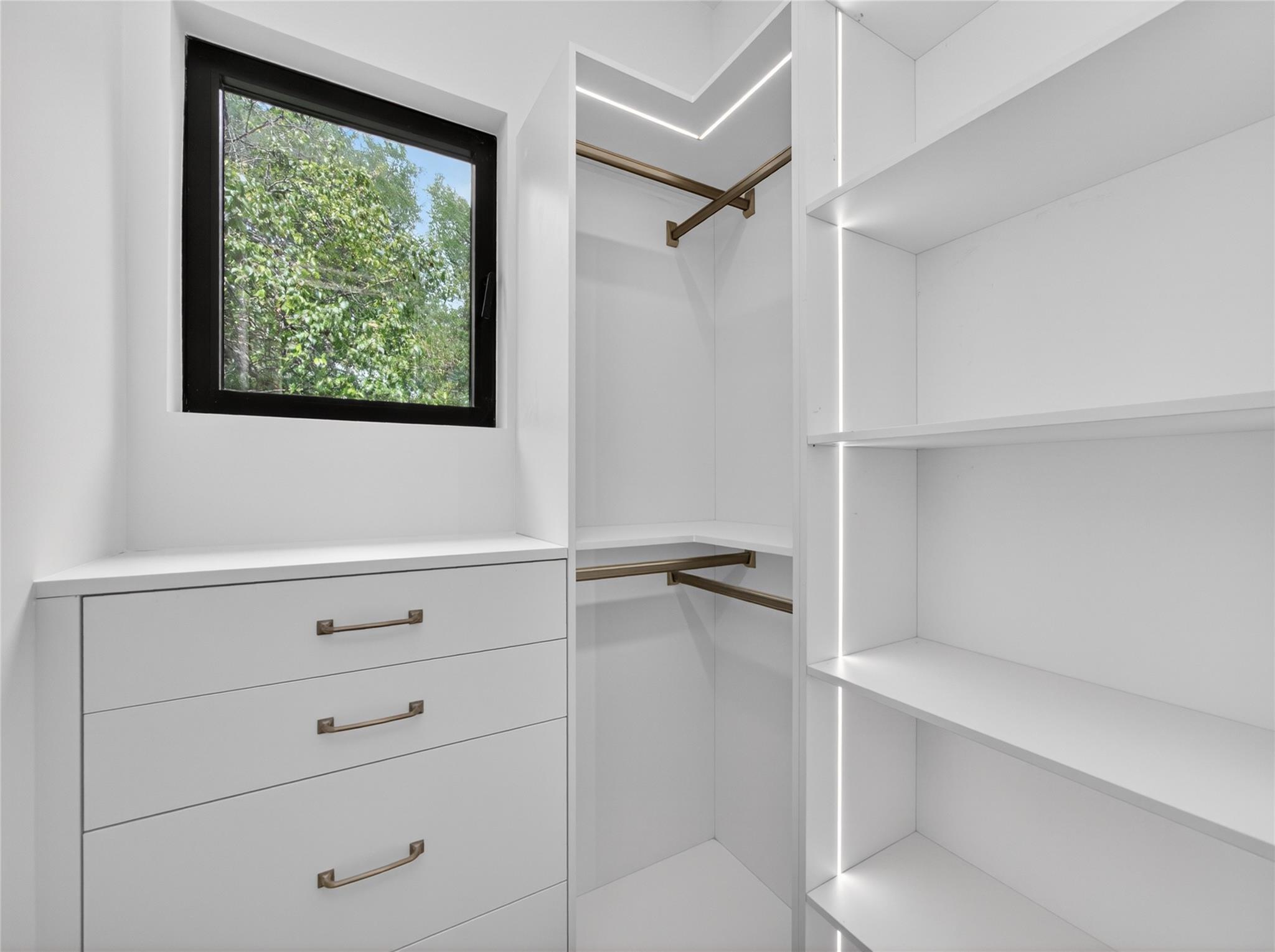 5 Scott Crescent, Austin TX 78703