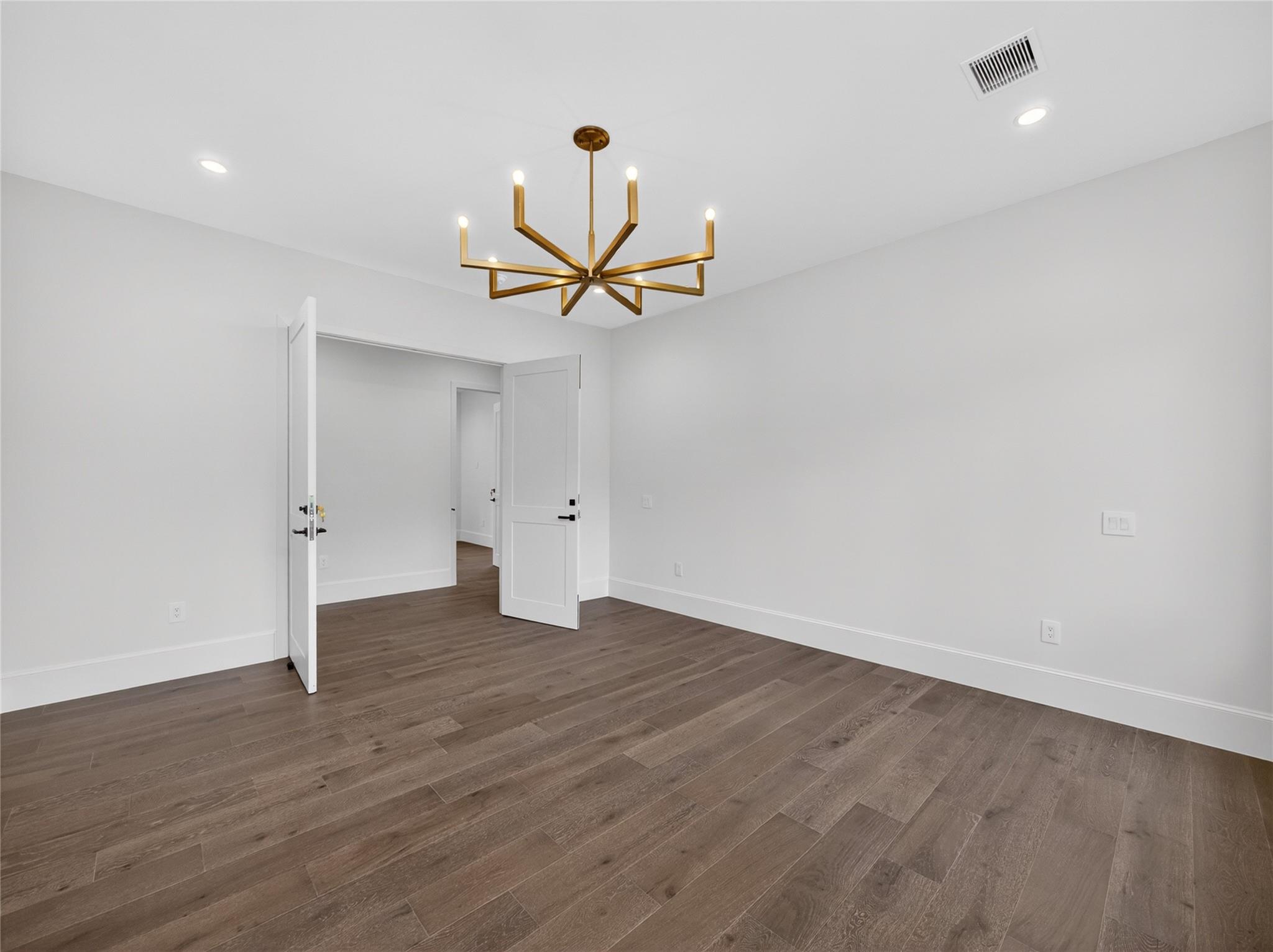 5 Scott Crescent, Austin TX 78703