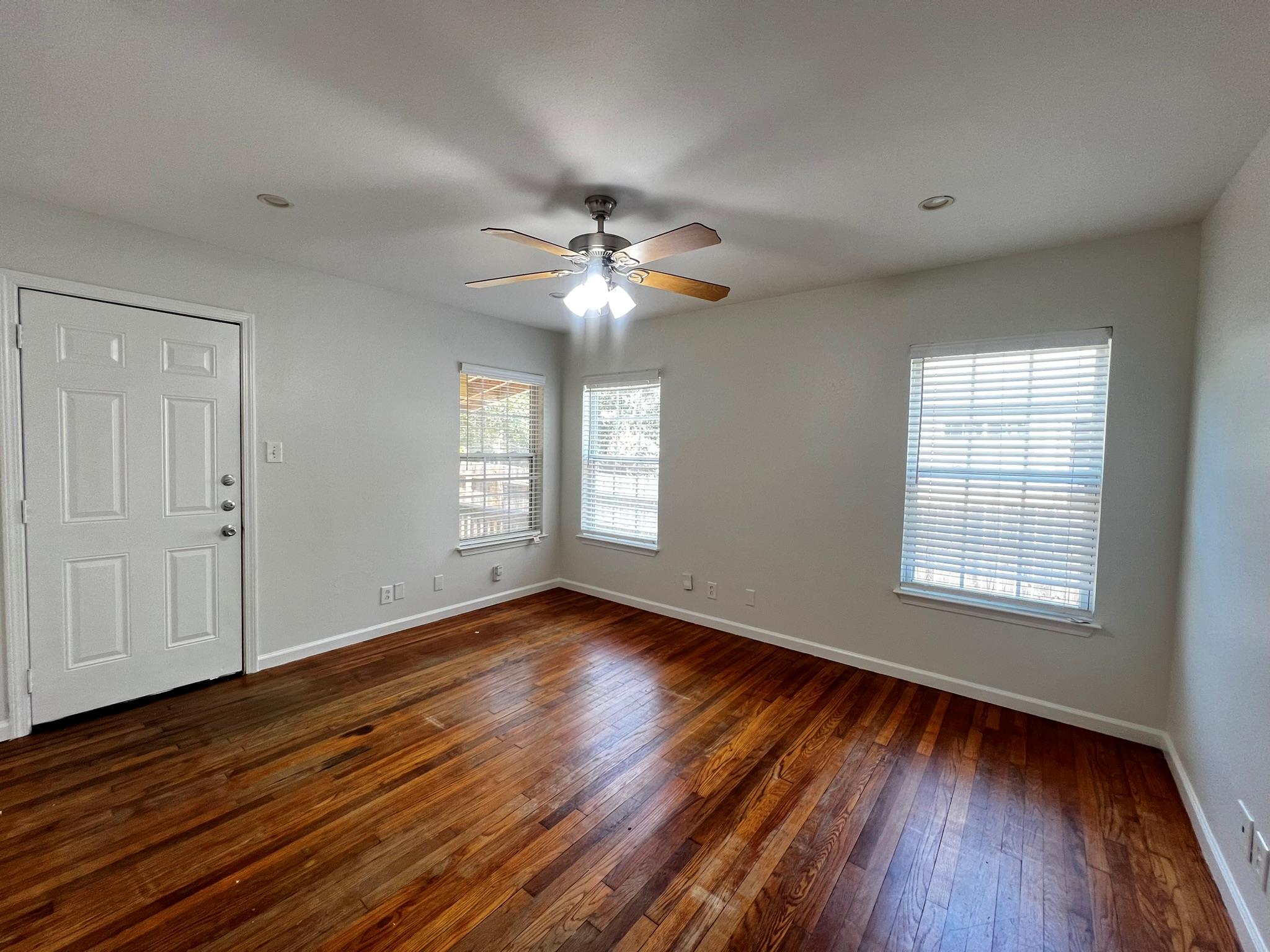 2006 Hamilton Ave, Austin TX 78702