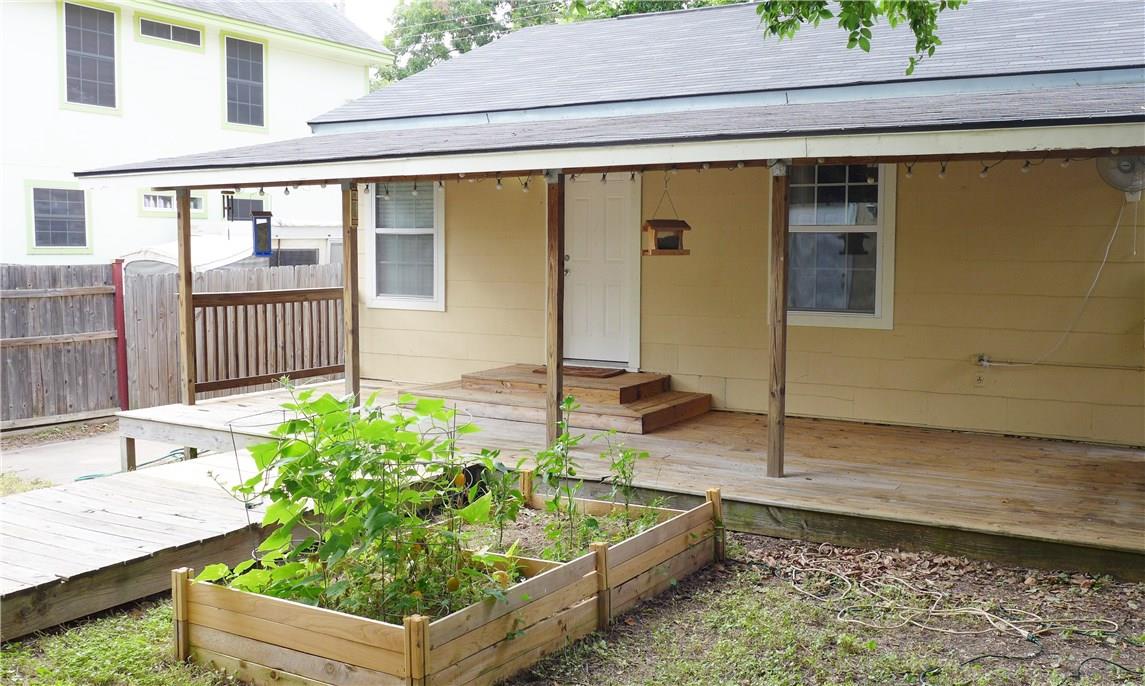 2006 Hamilton Ave, Austin TX 78702