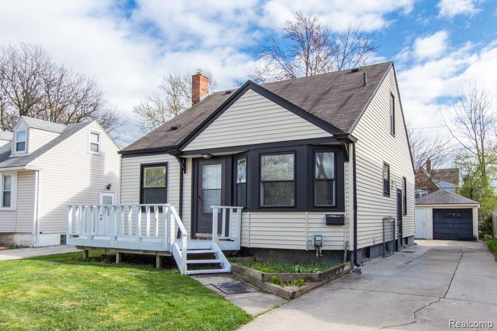 Homes for sale in Berkley, MI | 1349 West Blvd, Berkley, MI 48072 | MLS# 40163994