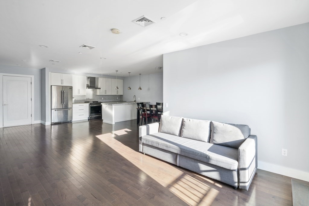 150 W. Broadway # 203, Boston MA 02127 - Photo 12