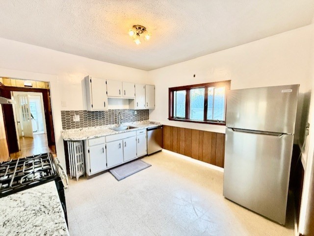 Medford 3 beds 1 baths - $3,200