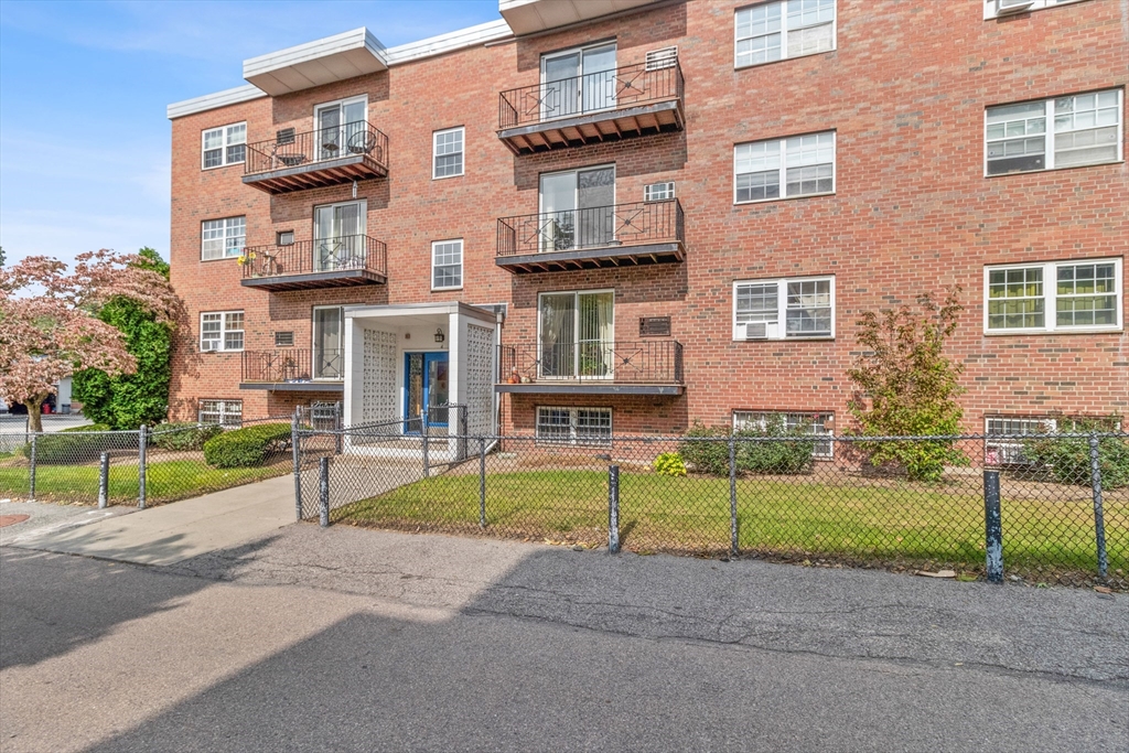 Robinwood Ave Boston
