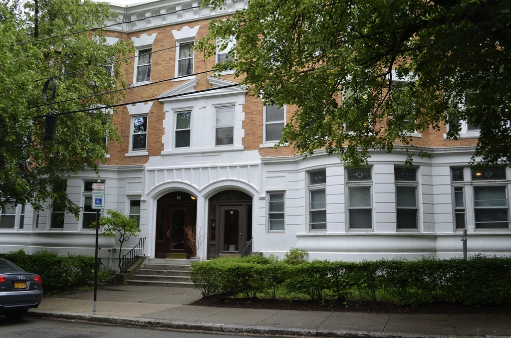 Brookline 4 beds 2 baths  Cleveland Circle - $6,000