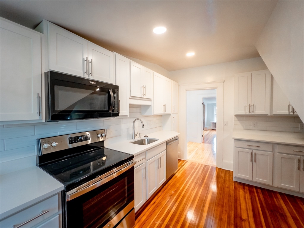 Jamaica Plain 1 beds 1 baths Boston - $3,200