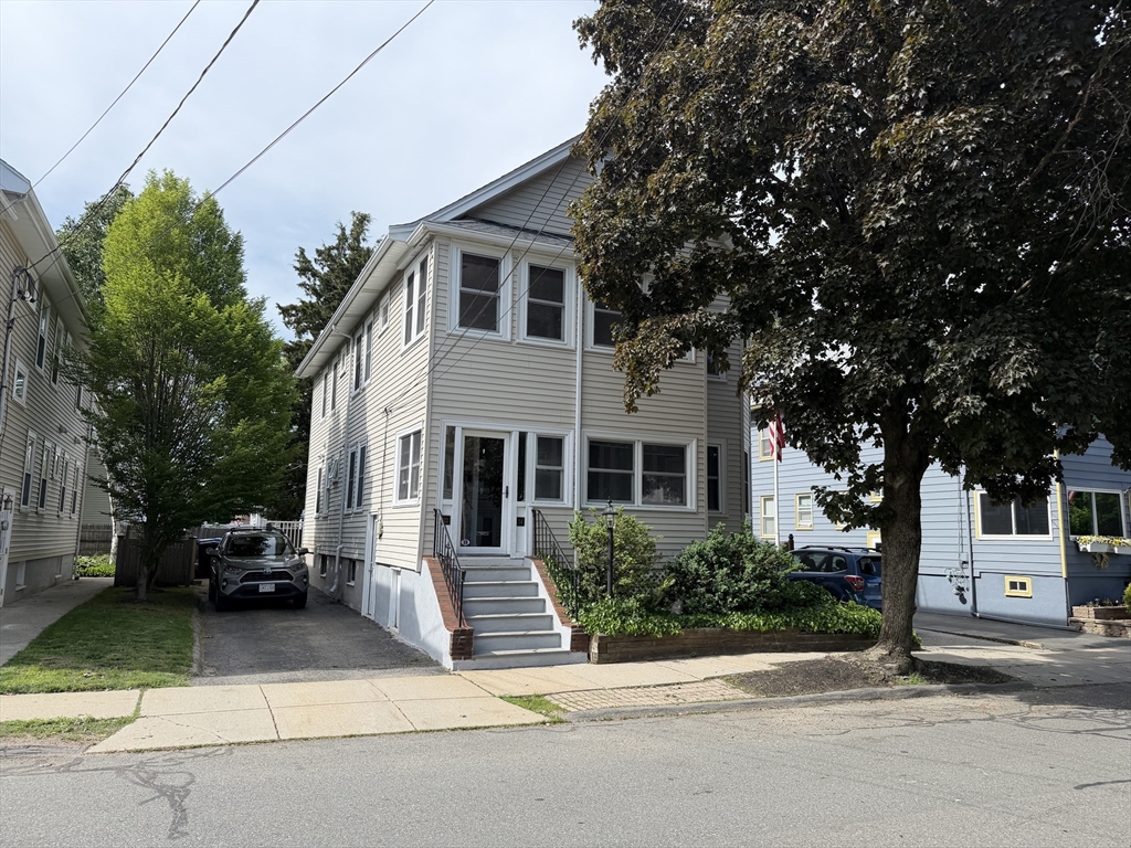 Belmont 3 beds 3 baths - $4,500