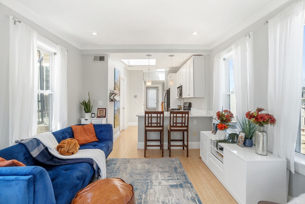South Boston 2 beds 1 baths Boston - $3,600