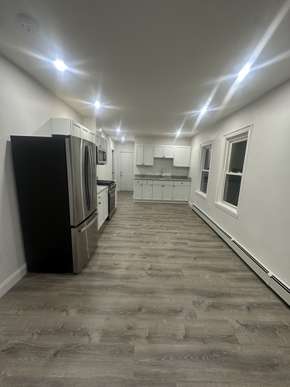 Lynn 3 beds 1 baths - $3,900