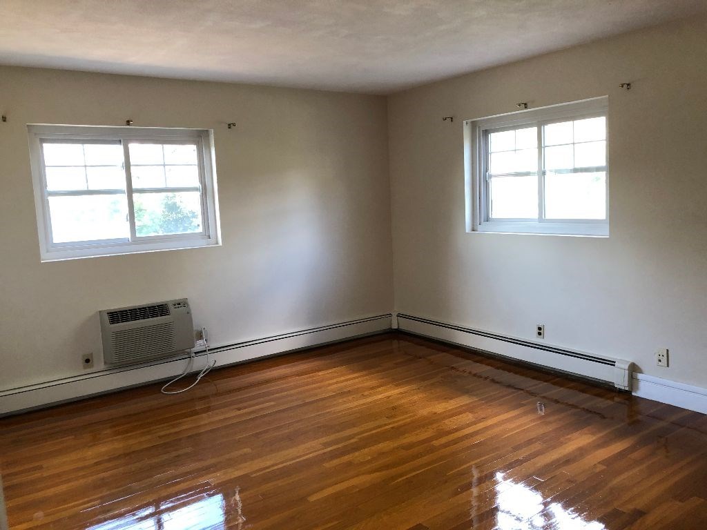 Lexington - $2,900+ /mo