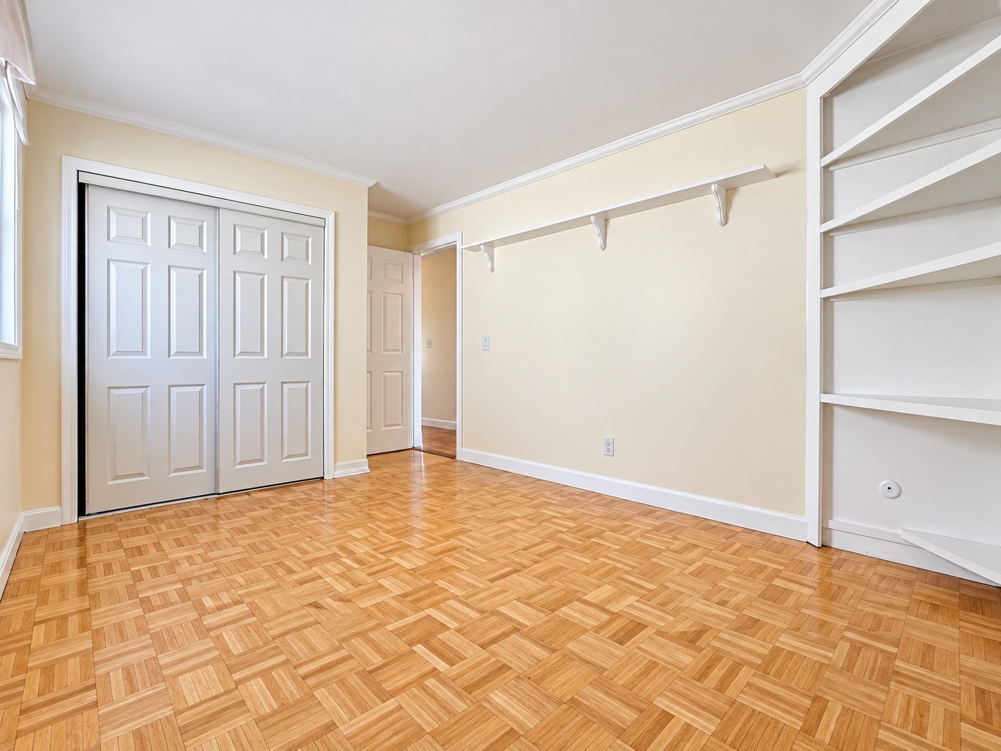Everett - $2,800+ /mo