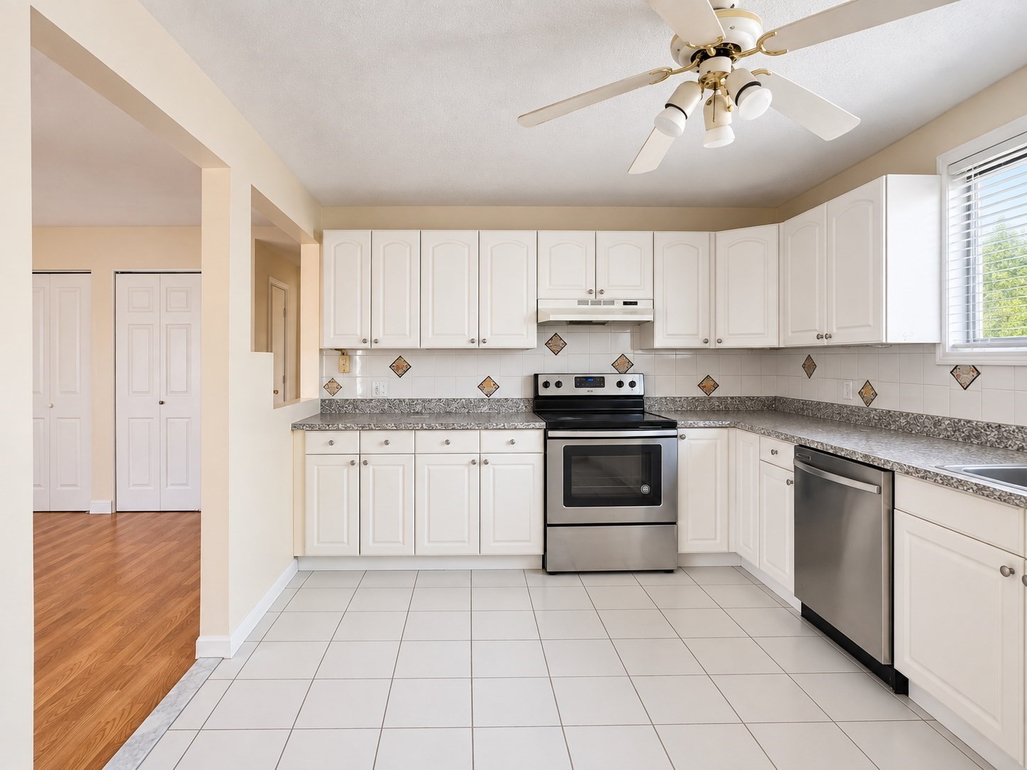 Everett - $2,800+ /mo