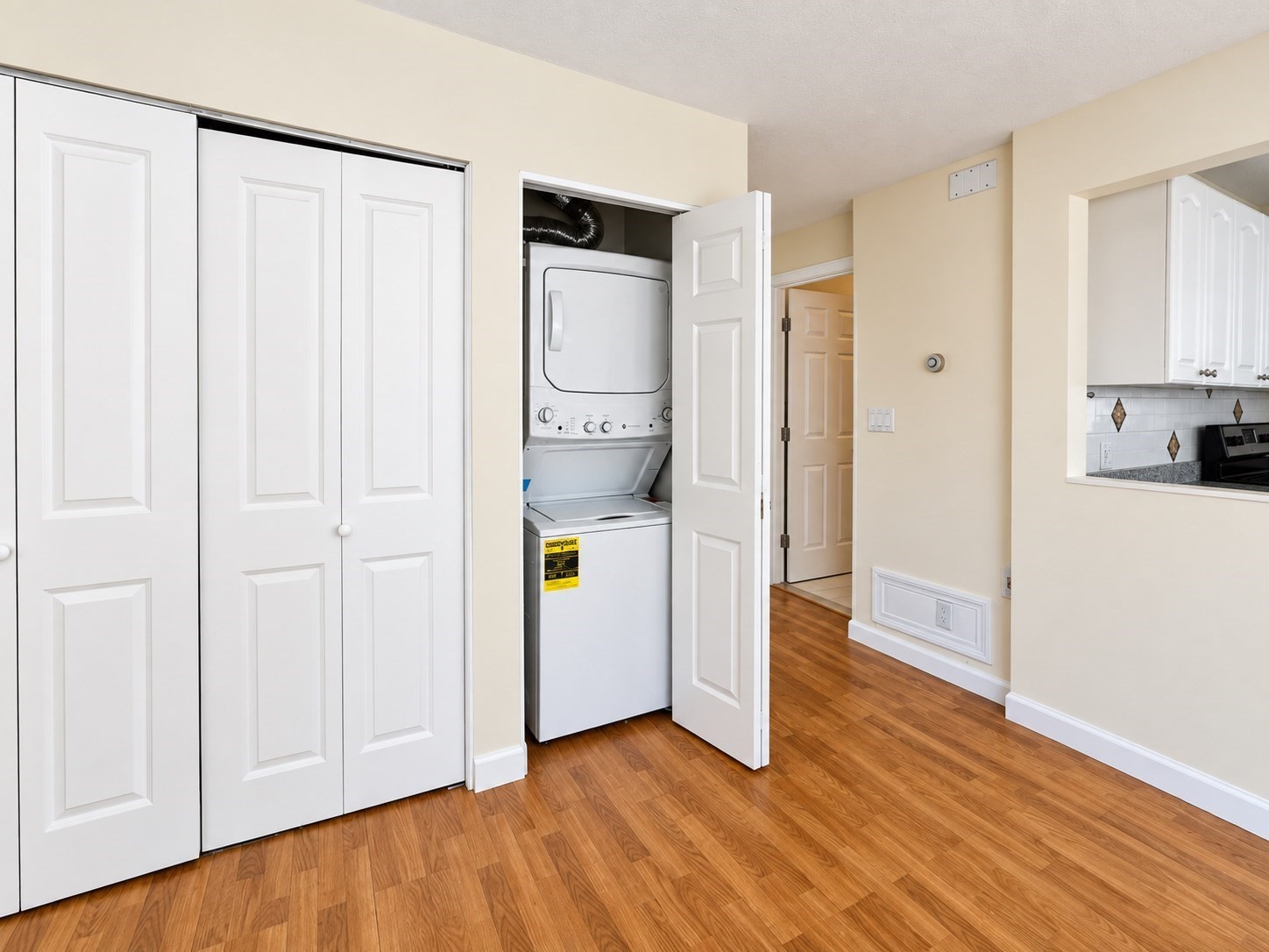Everett - $2,800+ /mo