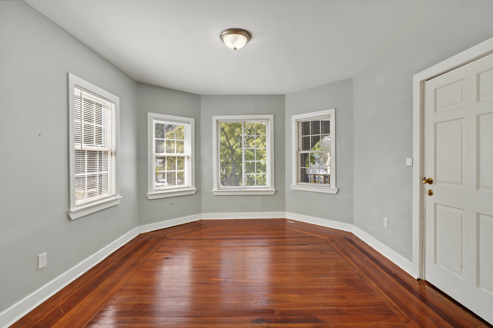 Springfield - $2,200+ /mo