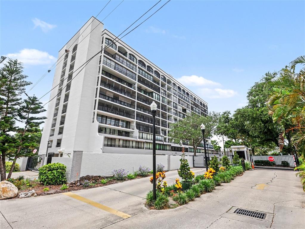 3211 W SWANN AVENUE UNIT 302,TAMPA