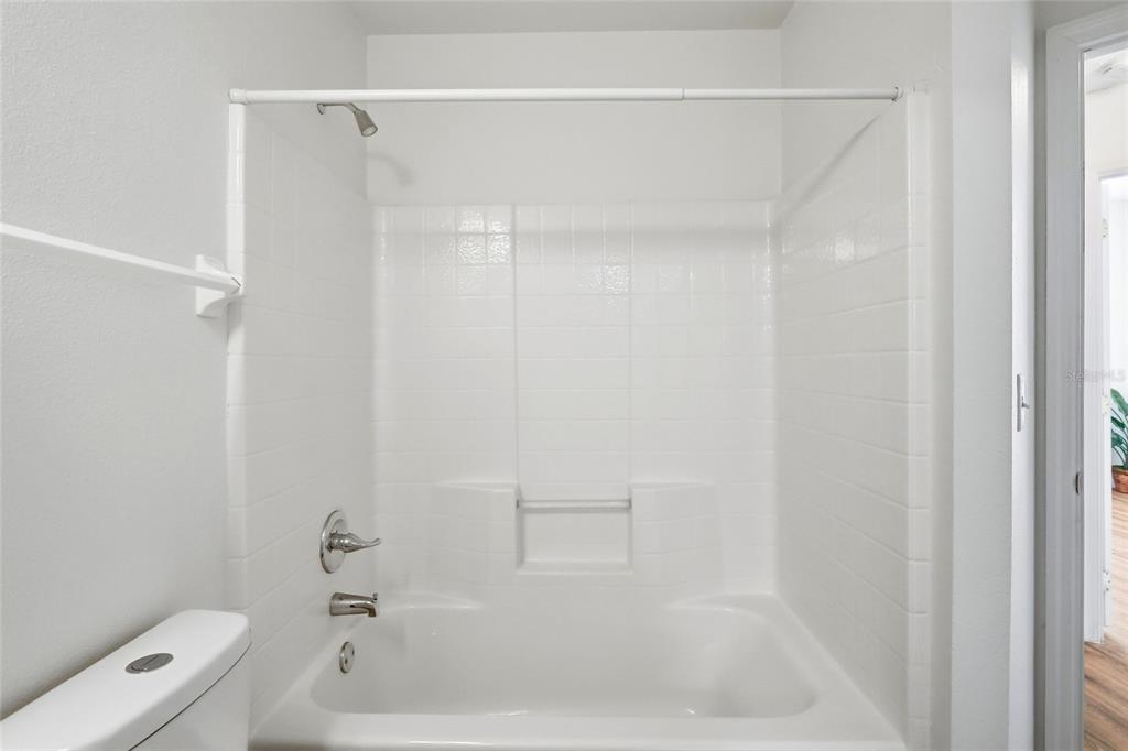 Photo 16 — 1500 Casterton Circle