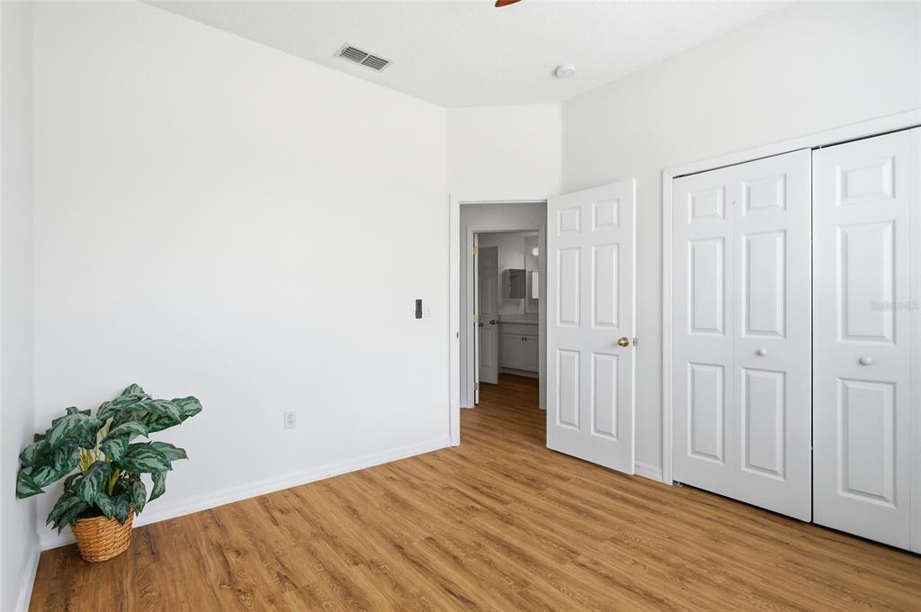 Photo 14 — 1500 Casterton Circle