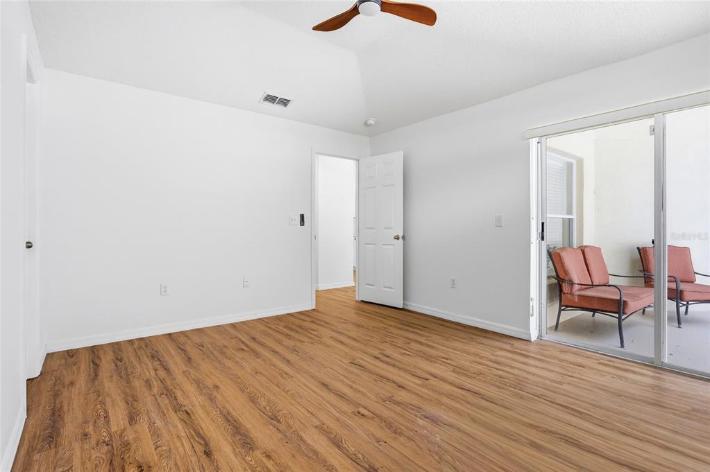 Photo 21 — 1500 Casterton Circle